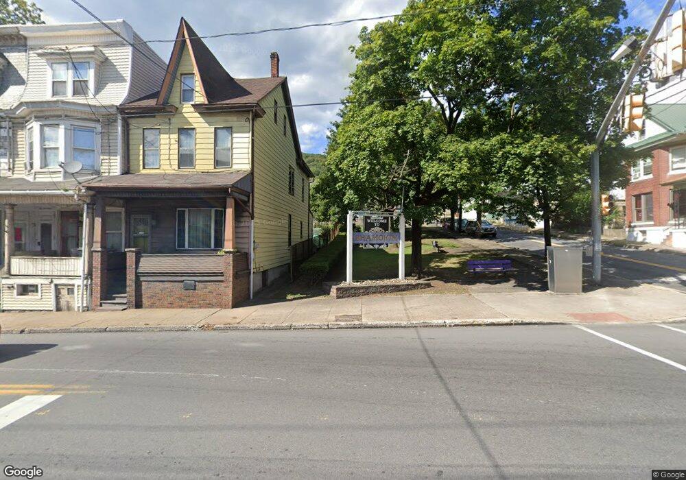 621 E Dewart St, Shamokin, PA 17872 - photo 1