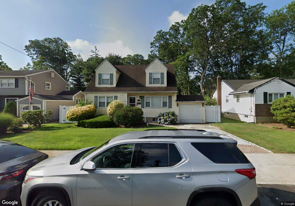 2182 Redmond Rd, Merrick, NY 11566 - photo 1