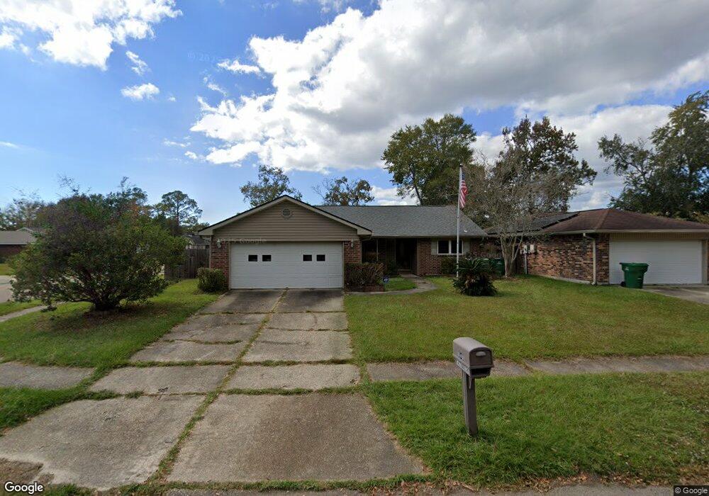 101 E Queens Dr, Slidell, LA 70458 - photo 1