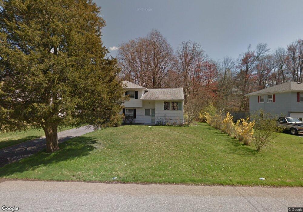 13 Hewlett Rd, Poughkeepsie, NY 12603 - photo 1