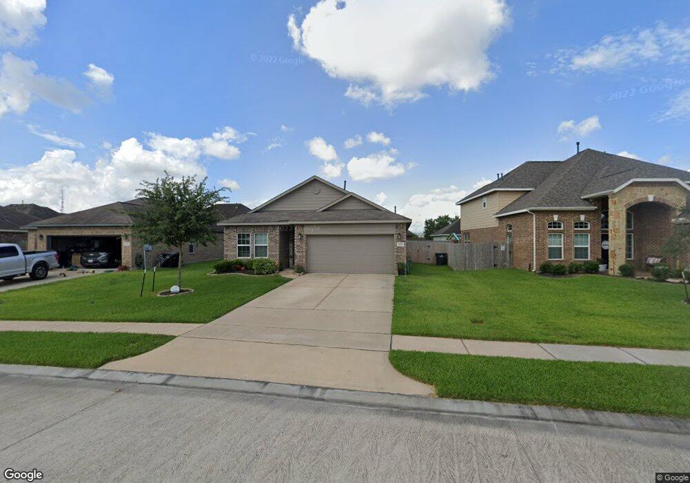 1025 Cash St, Alvin, TX 77511 - photo 1