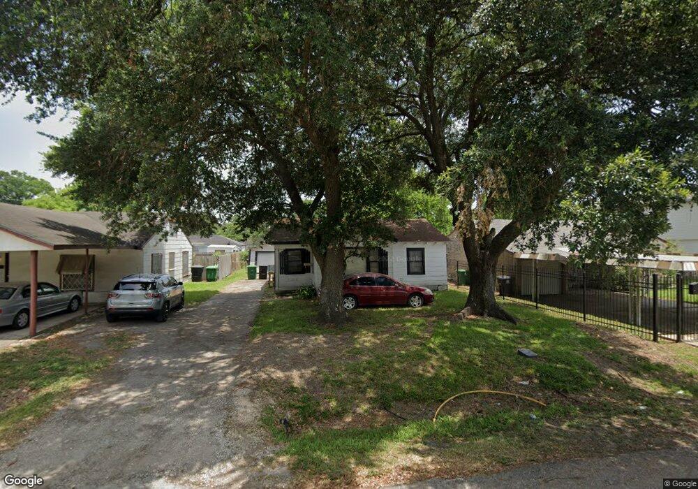 7105 Saint Augustine St, Houston, TX 77021 - photo 1
