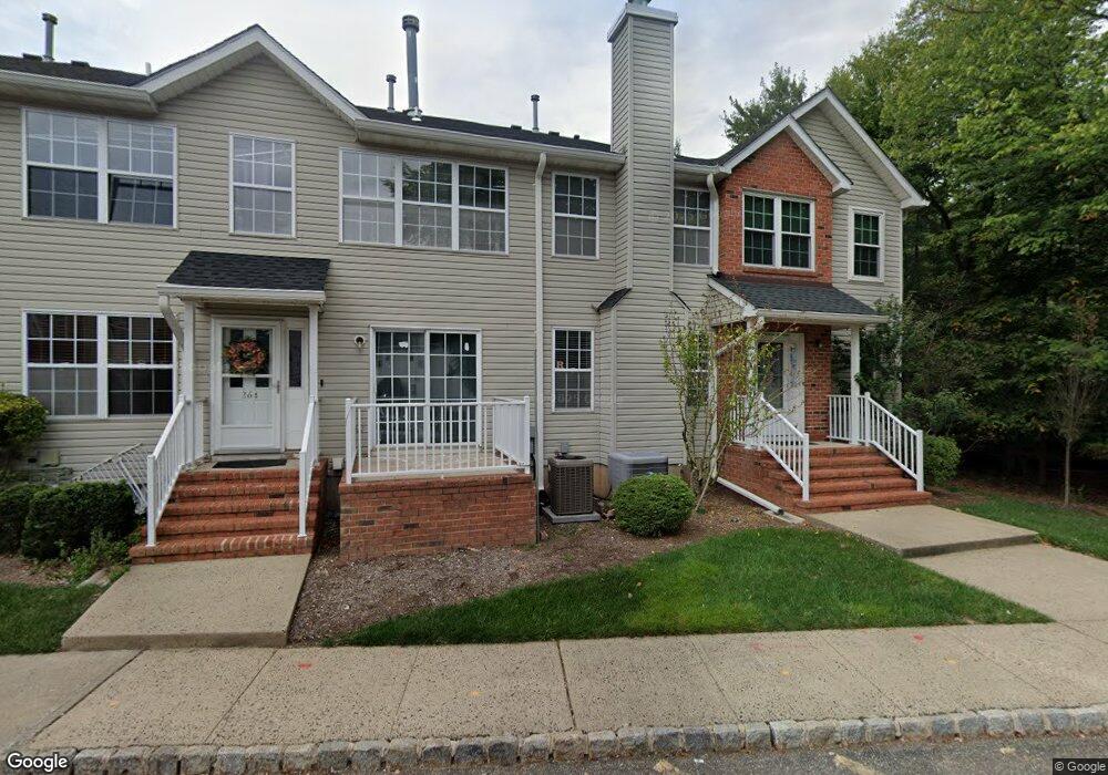 260 Retta Ct unit 260, Piscataway, NJ 08854 - photo 1