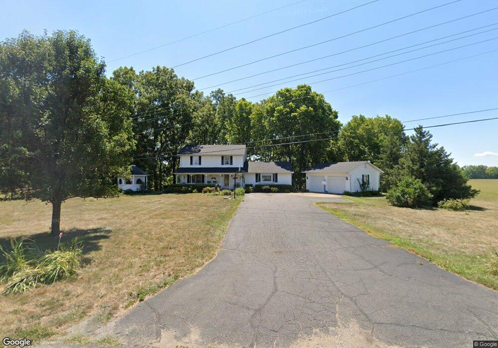 6607 Tarlton Rd, Circleville, OH 43113 - photo 1