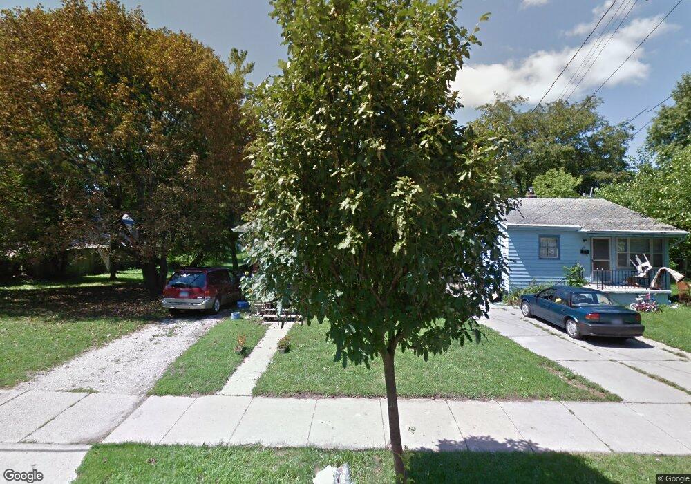 1317 Robertson Ave, Lansing, MI 48915 - photo 1