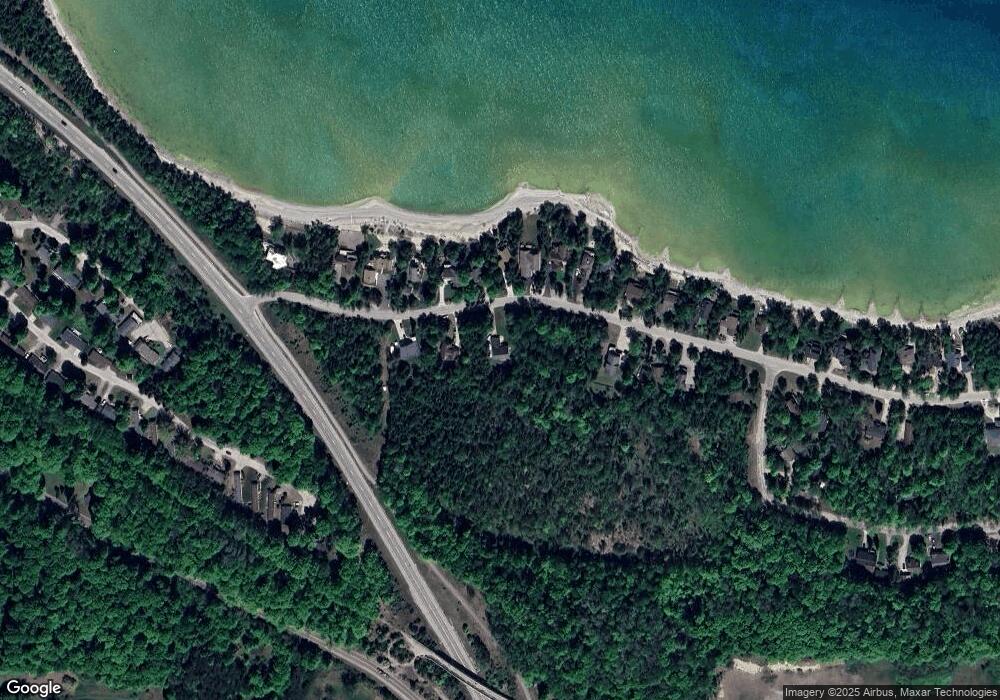 7340 9 Mile Pointe Dr, Charlevoix, MI 49720 - photo 1