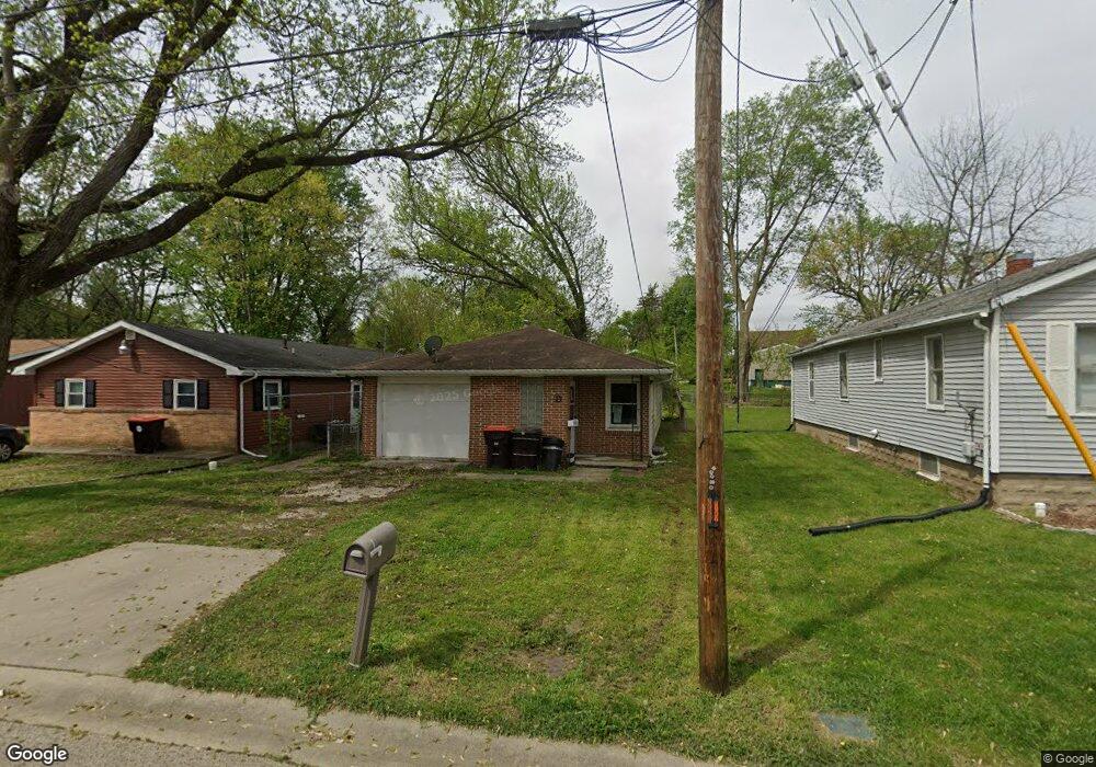 79 Gavin St, Lincoln, IL 62656 - photo 1