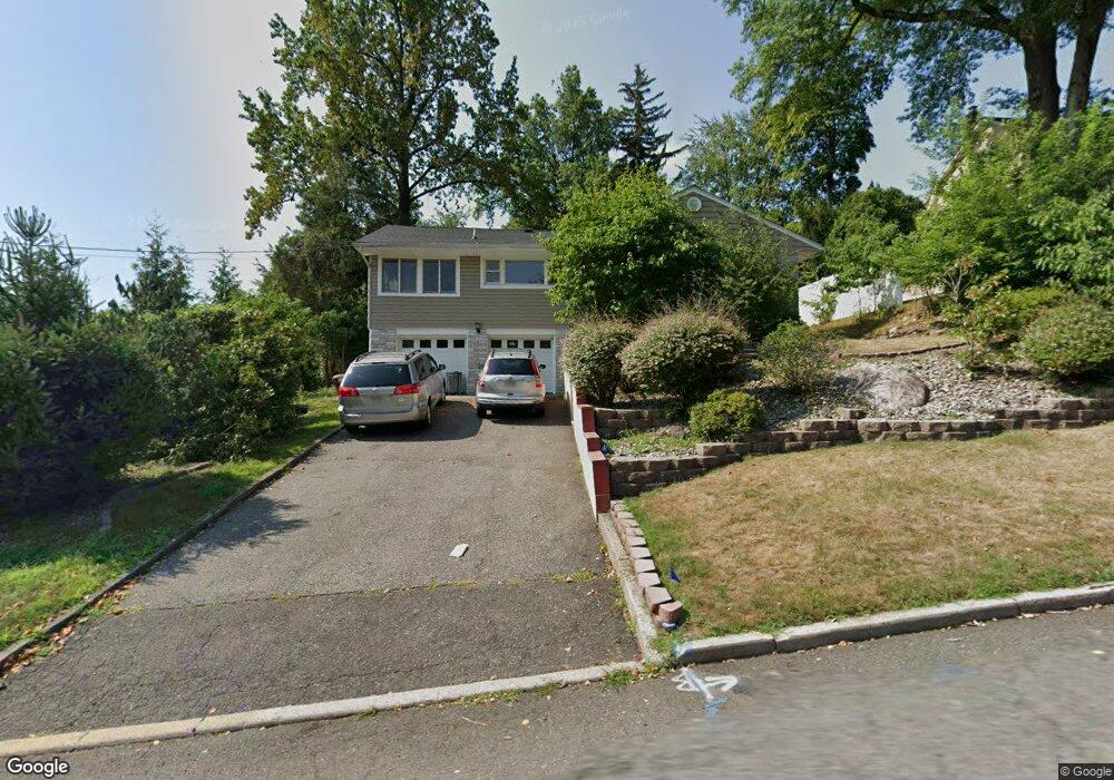 835 Midland Rd, Oradell, NJ 07649 - photo 1