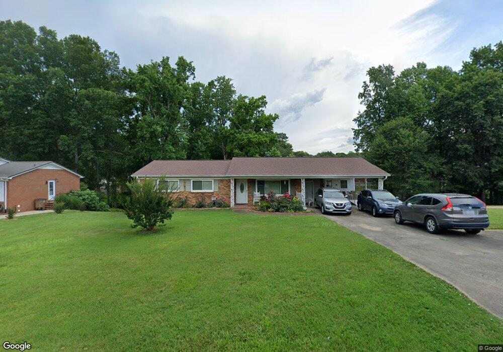 816 Hill St, Shelby, NC 28152 - photo 1