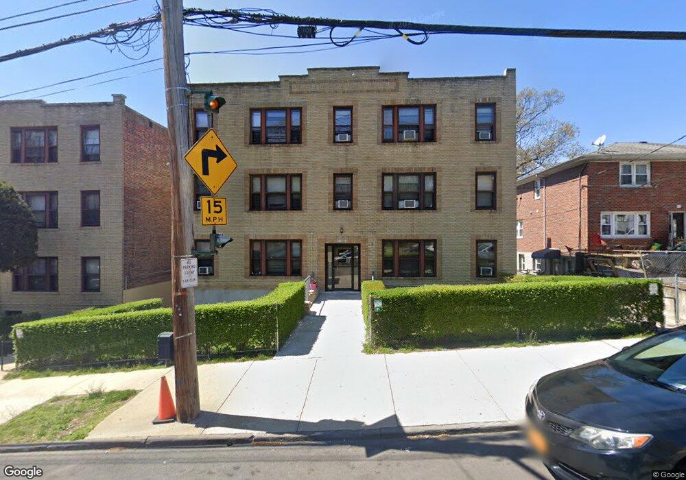 508 Mclean Ave unit 3, Yonkers, NY 10705 - photo 1