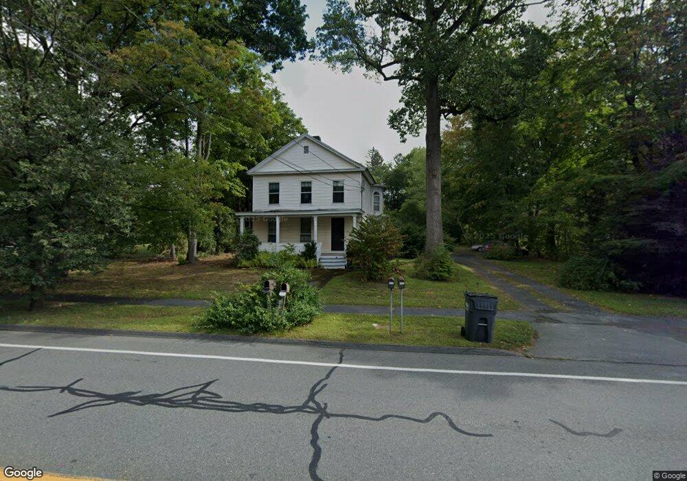 1157 N Pleasant St, Amherst, MA 01002 - photo 1