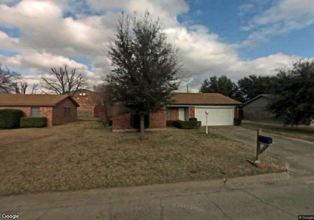 1910 Armstrong St, Cleburne, TX 76033 - photo 1