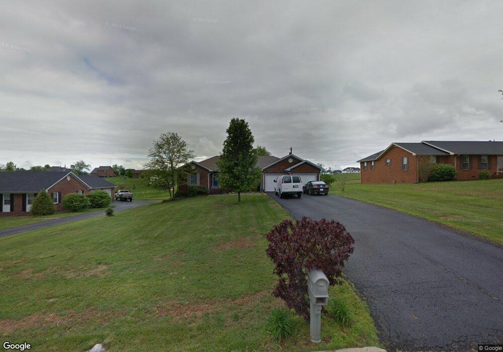 921 Meadow Ln, Harrodsburg, KY 40330 - photo 1