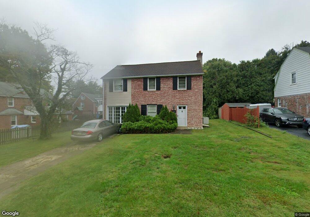 405 Locust Rd, Wayne, PA 19087 - photo 1