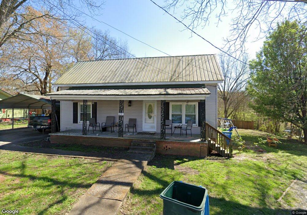 77 Chestnut St, Commerce, GA 30529 - photo 1