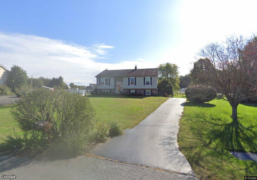 126 Michael Ln, Bear, DE 19701 - photo 1