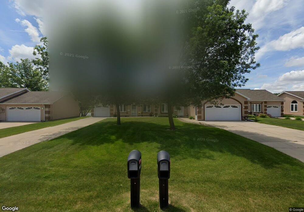 1908 W 18th St unit 2, Cedar Falls, IA 50613 - photo 1