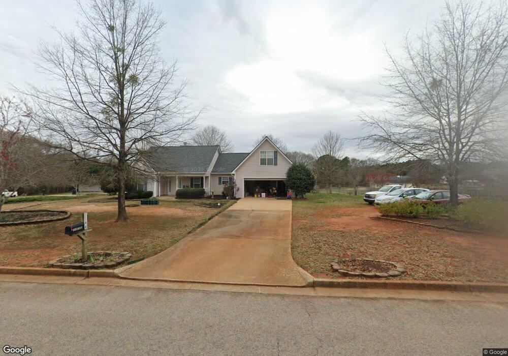 1144 Larkspur Dr, Locust Grove, GA 30248 - photo 1
