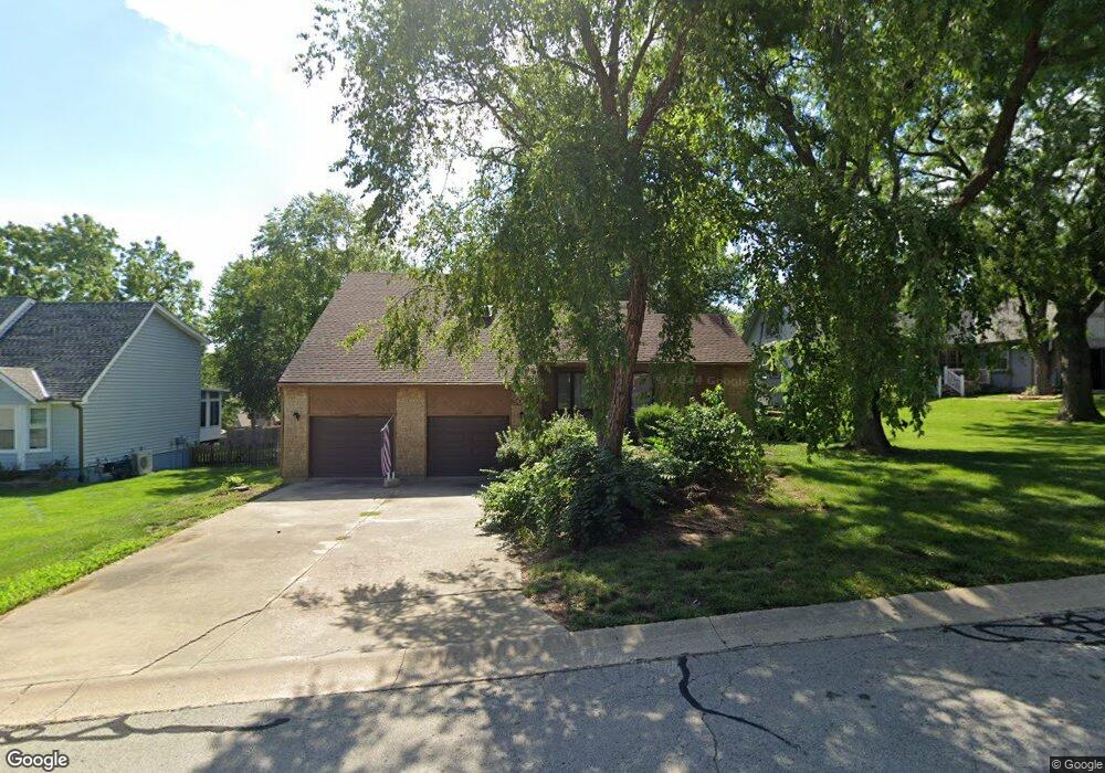 5022 Stearns St, Shawnee, KS 66203 - photo 1