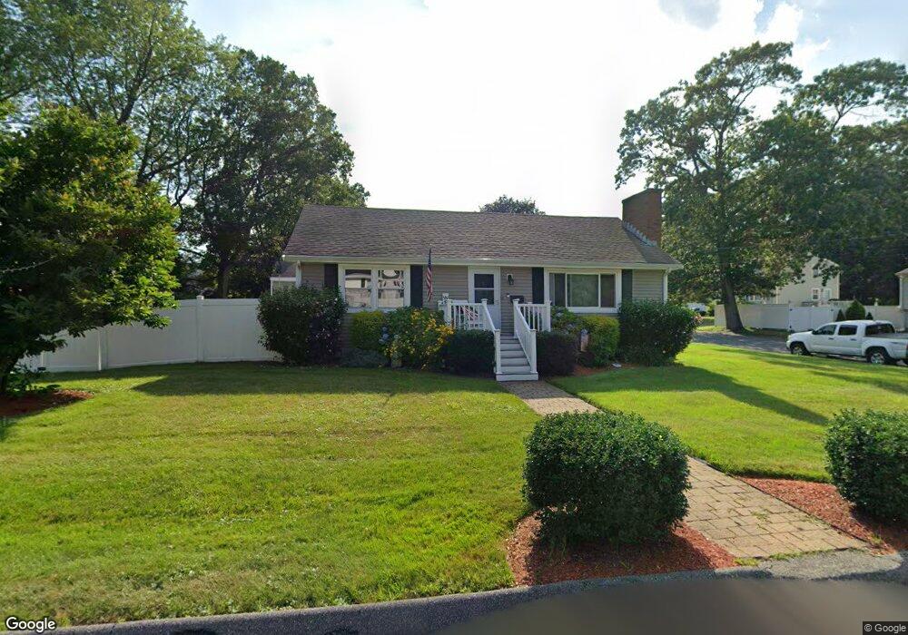 199 Berkeley Ave, Lowell, MA 01852 - photo 1