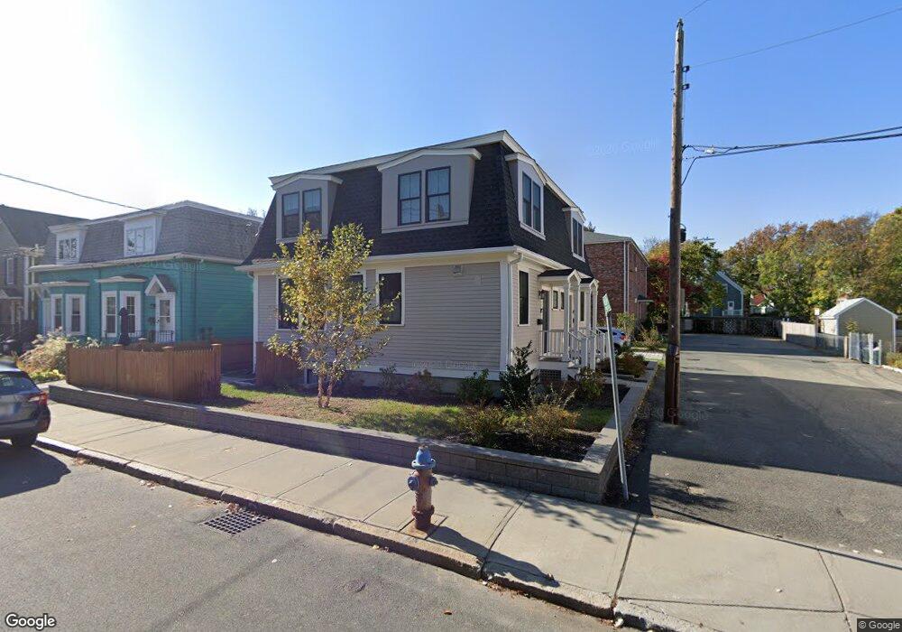 2 Mclean Place unit 1, Cambridge, MA 02140 - photo 1