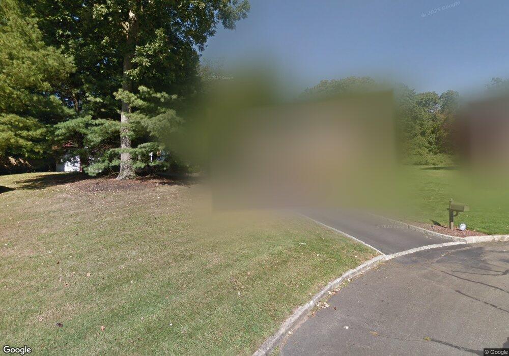 8 Linda Ct, Congers, NY 10920 - photo 1