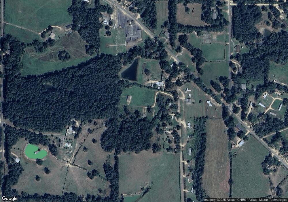 3133 E Fernwood Rd, McComb, MS 39648 - photo 1