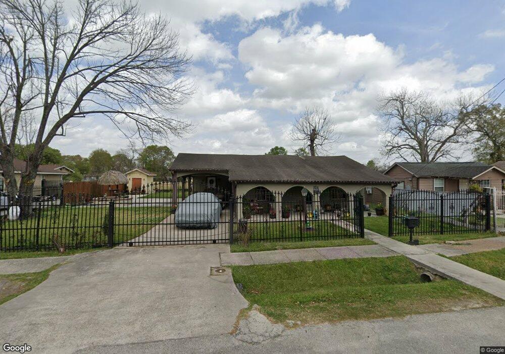 4031 Jewel St, Houston, TX 77026 - photo 1