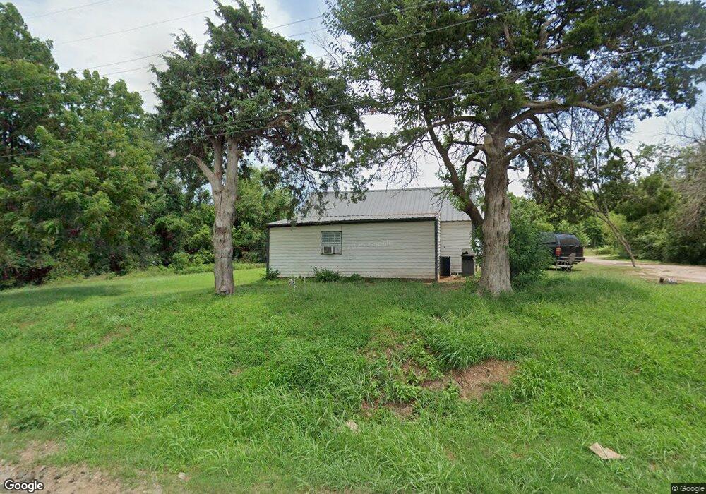 204 N 4th St, McLoud, OK 74851 - photo 1
