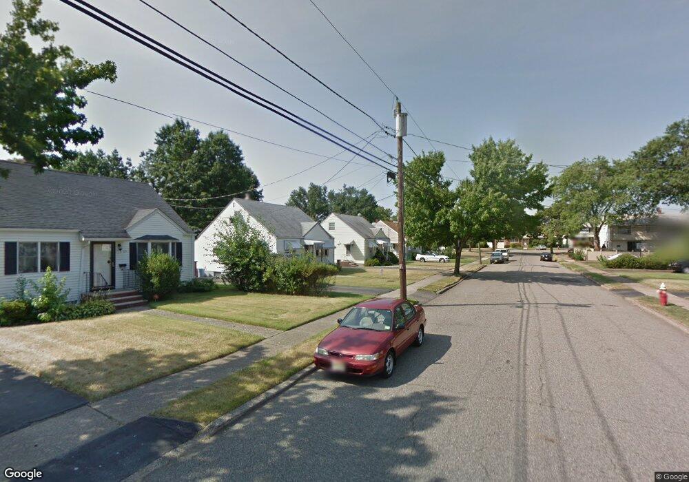 33 Phyllis Place, Clifton, NJ 07012 - photo 1