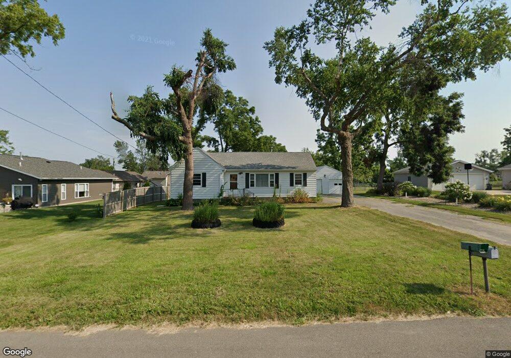 4420 Cedarcrest Ct NW, Cedar Rapids, IA 52405 - photo 1