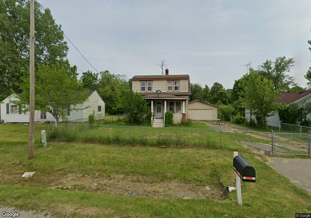 1055 E Harvard Ave, Flint, MI 48505 - photo 1