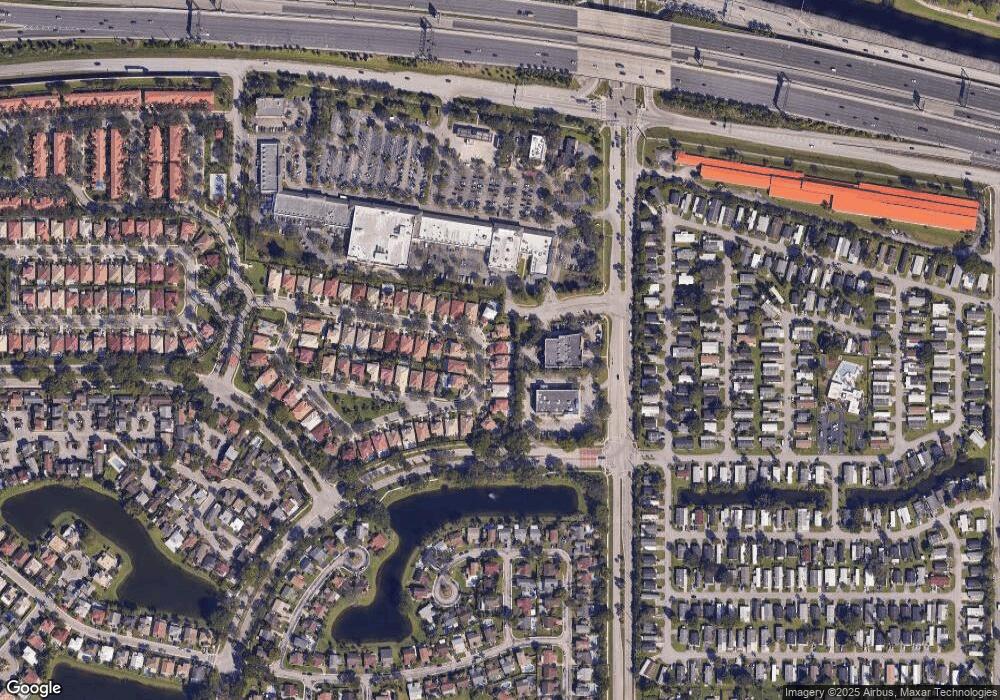 348 E Garden Cove Cir, Davie, FL 33325 - photo 1