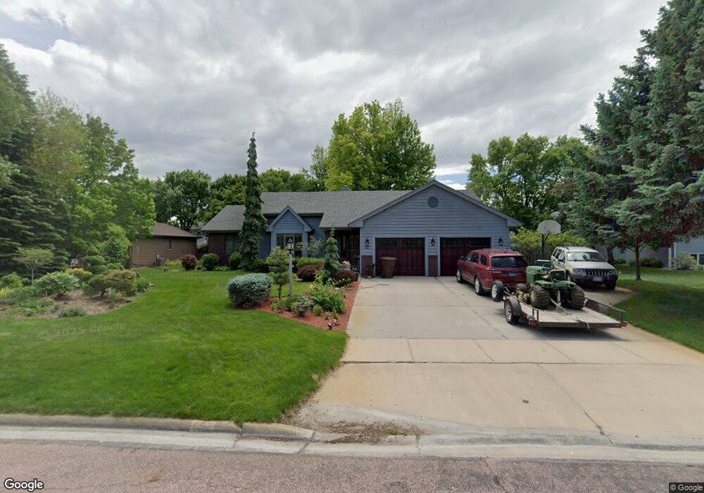 507 Fairoaks Ave, Mitchell, SD 57301 - photo 1