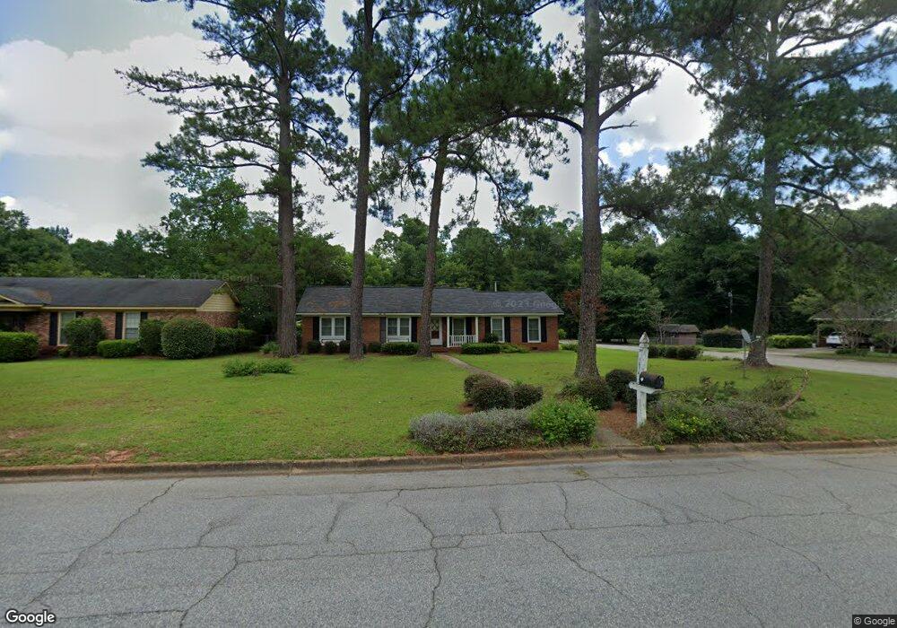 1814 W Lakeridge Dr, Albany, GA 31707 - photo 1