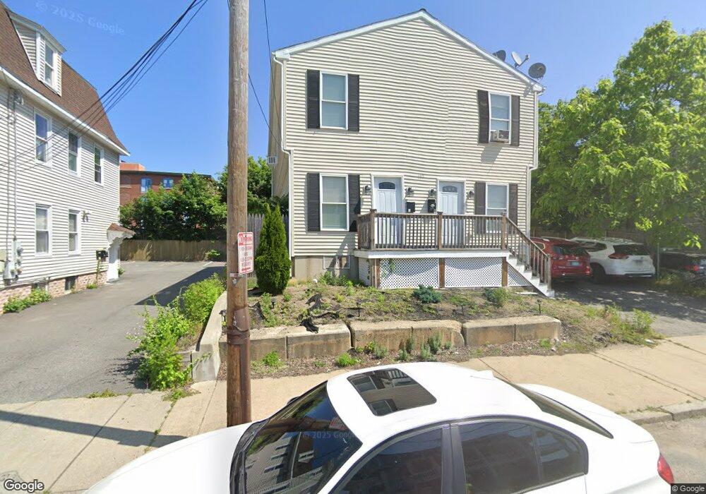 109 Burnett St unit 2, Providence, RI 02907 - photo 1
