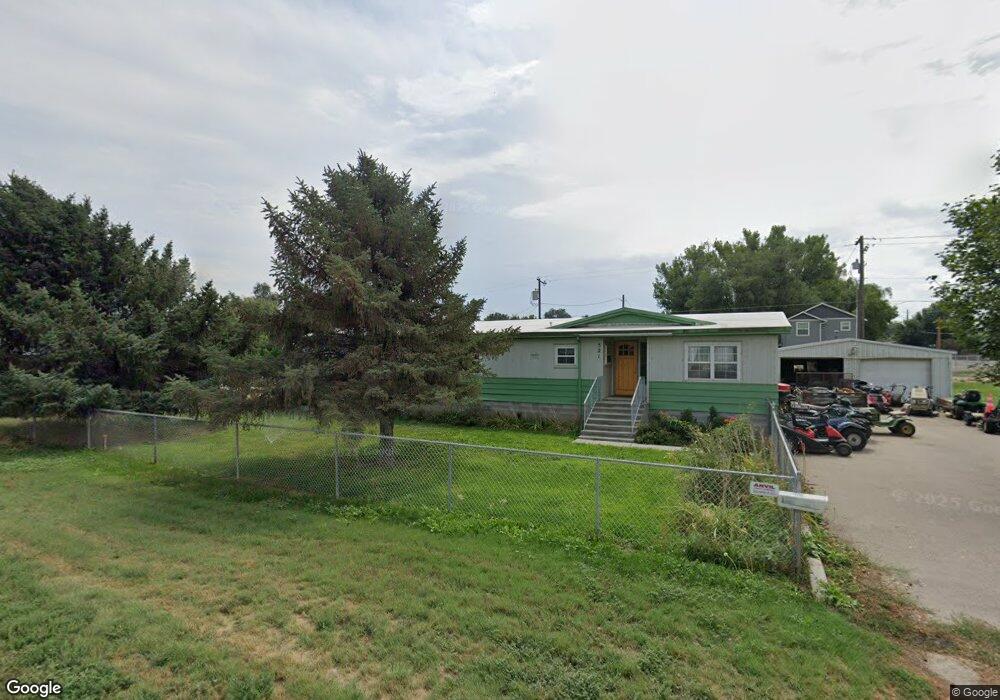 521 W Nevada Ave, Homedale, ID 83628 - photo 1