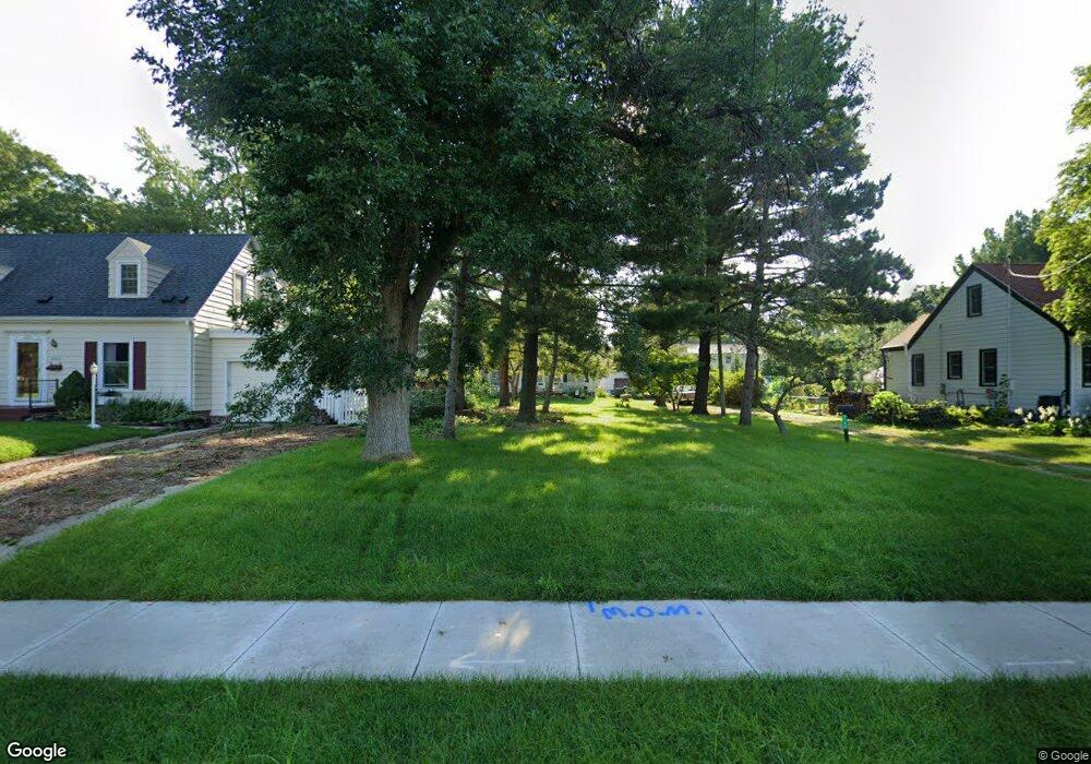 2105 48th St, Des Moines, IA 50310 - photo 1