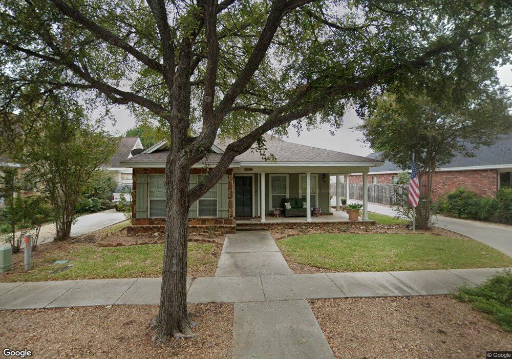 2219 Gruene Lake Dr, New Braunfels, TX 78130 - photo 1