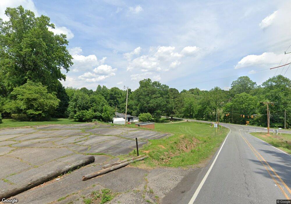 152 Schafer Hollow Dr, Statesville, NC 28677 - photo 1