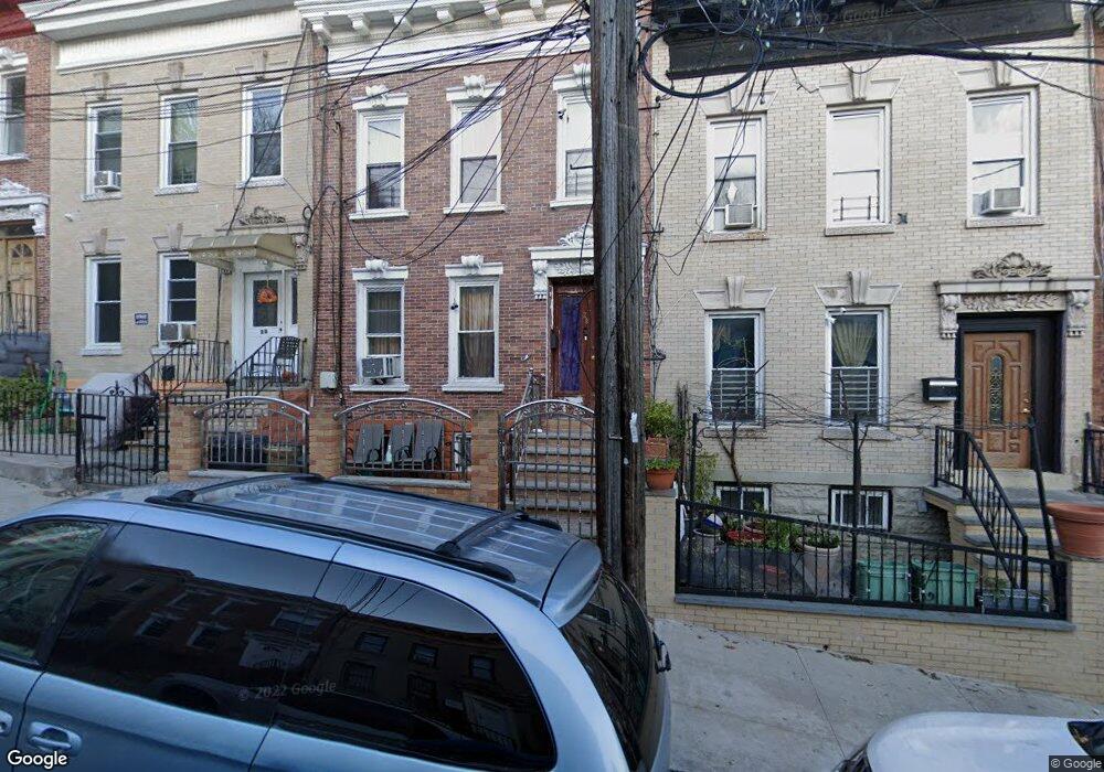 29 Sunnyside Ct, Brooklyn, NY 11207 - photo 1