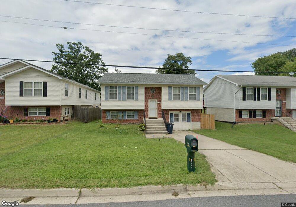 8702 Chestnut Ridge Dr, Laurel, MD 20707 - photo 1