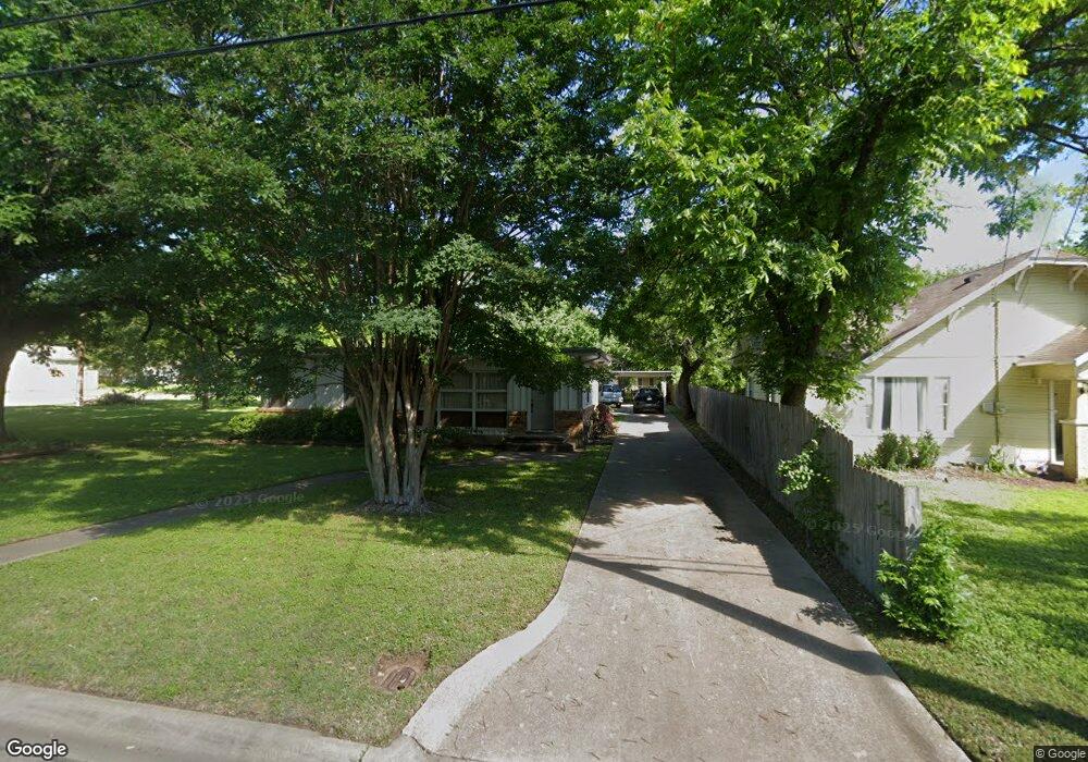 1008 Williams Ave, Cleburne, TX 76033 - photo 1