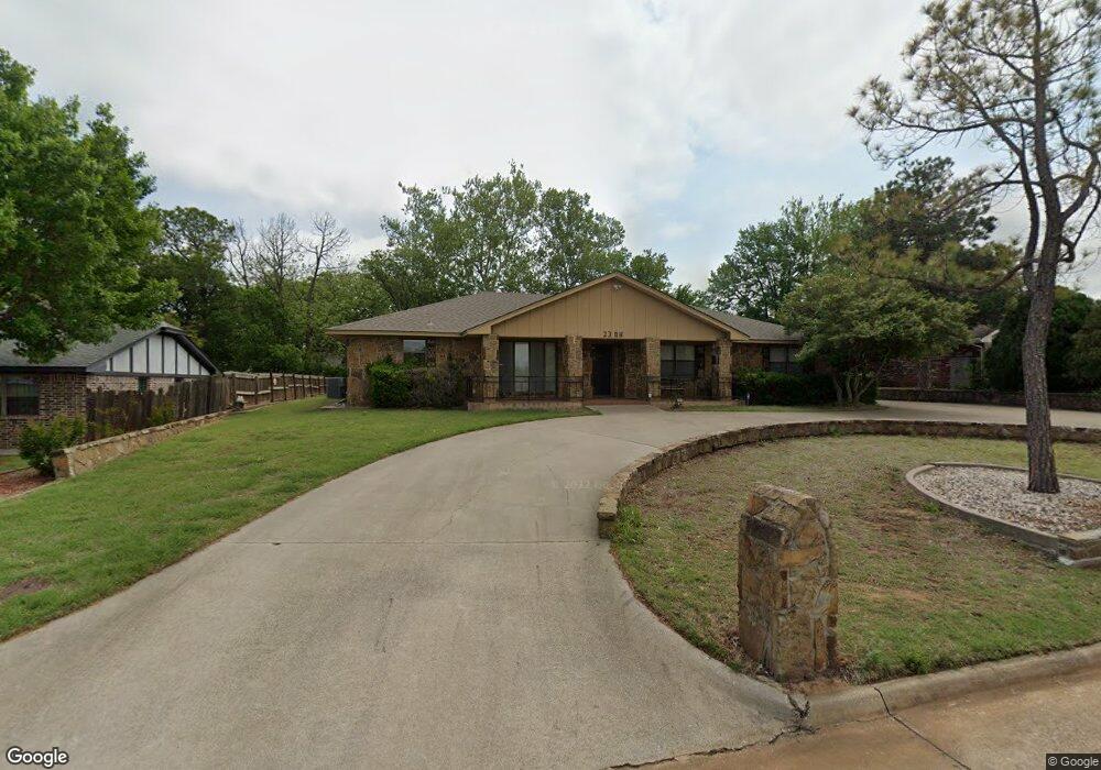 2308 Northridge Dr, Duncan, OK 73533 - photo 1