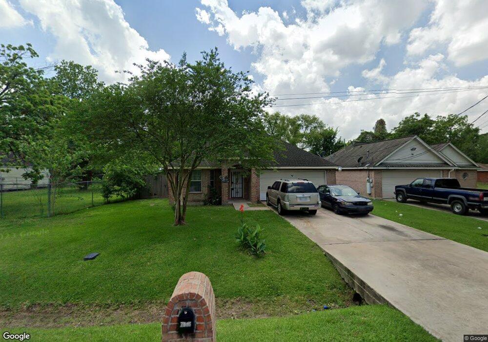 7115 Elbert St, Houston, TX 77028 - photo 1