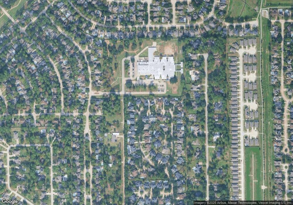 11818 Rue la Fontaine Dr, Tomball, TX 77377 - photo 1