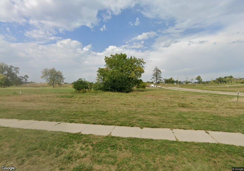 2027 C St SW, Cedar Rapids, IA 52404 - photo 1