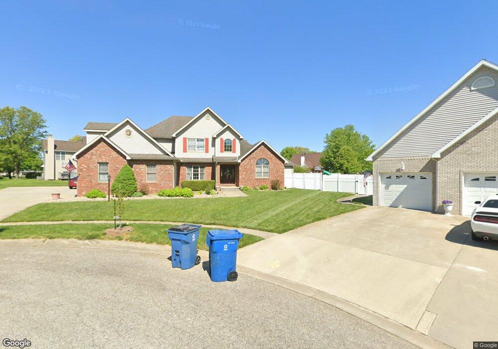 741 S Dobbs Glen St, Terre Haute, IN 47803 - photo 1