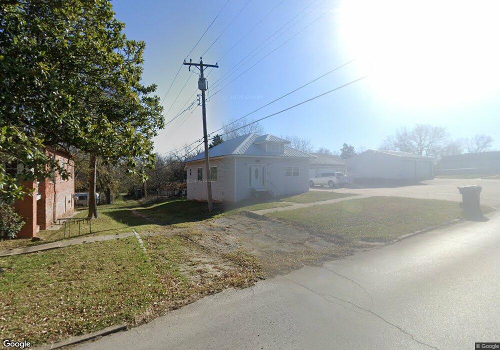 306 N 3rd St, Henryetta, OK 74437 - photo 1