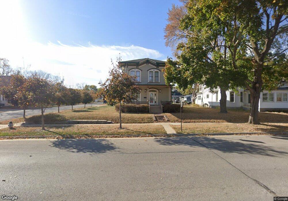 321 Franklin St, Cedar Falls, IA 50613 - photo 1